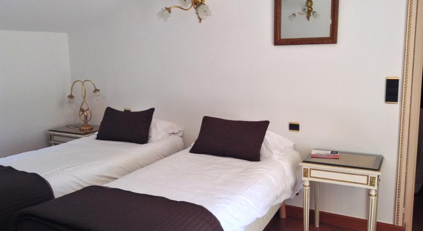 Hostellerie Les Frenes Авиньон Экстерьер фото