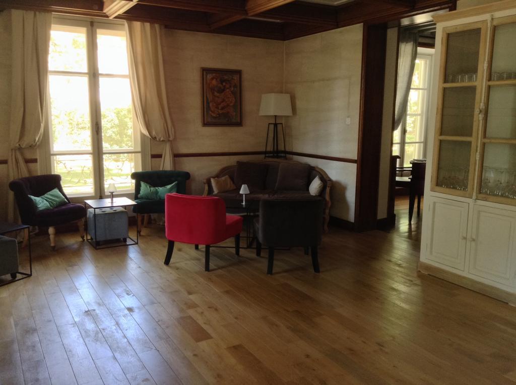Hostellerie Les Frenes Авиньон Экстерьер фото