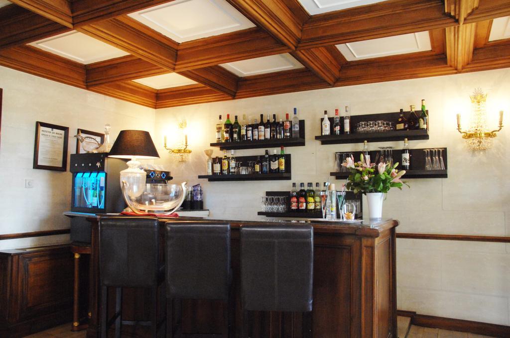 Hostellerie Les Frenes Авиньон Экстерьер фото